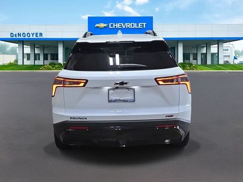 New 2026 Chevrolet Equinox RS w/ Convenience Package III FWD image 9