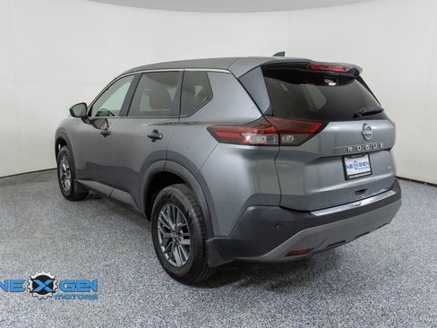 Used 2023 Nissan Rogue S AWD/4WD image 5
