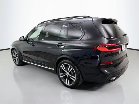 Used 2026 BMW X7 xDrive40i w/ M Sport Package AWD/4WD image 5