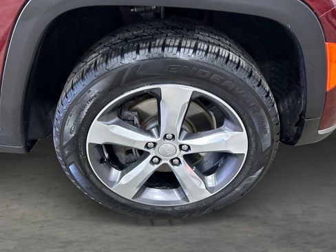 Used 2021 Jeep Grand Cherokee L Limited image 24