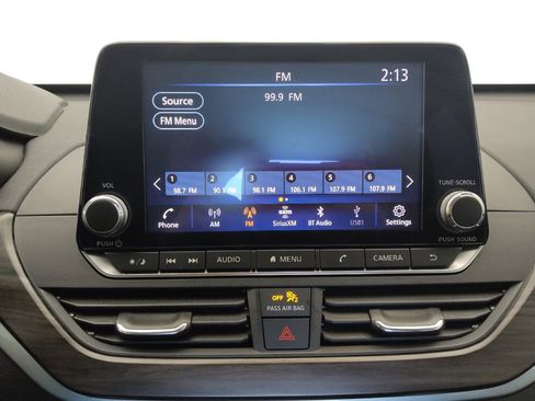 Used 2024 Nissan Altima 2.5 SV image 25