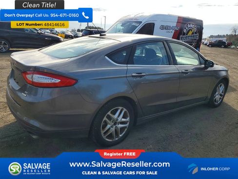 Used 2014 Ford Fusion SE FWD image 4