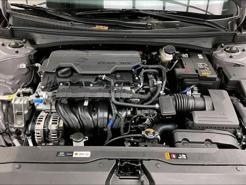 New 2026 Hyundai Elantra Limited image 13