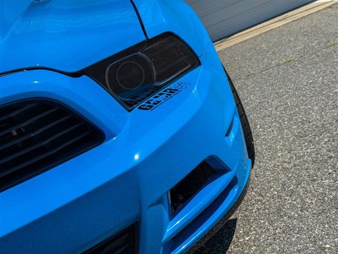 Used 2013 Ford Mustang GT RWD image 12