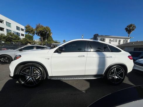 Used 2019 Mercedes-Benz GLE 43 AMG 4MATIC Coupe w/ Premium 3 Package image 9