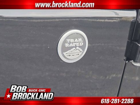 Used 2015 Jeep Wrangler Unlimited Sahara image 20