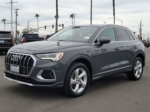 Used 2020 Audi Q3 2.0T Premium Plus w/ Premium Plus Package image 27