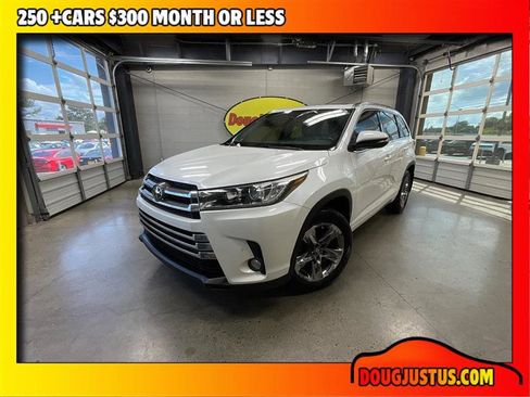 Used 2017 Toyota Highlander Limited Platinum AWD/4WD image 1