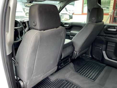 Used 2021 Chevrolet Silverado 1500 Custom image 18