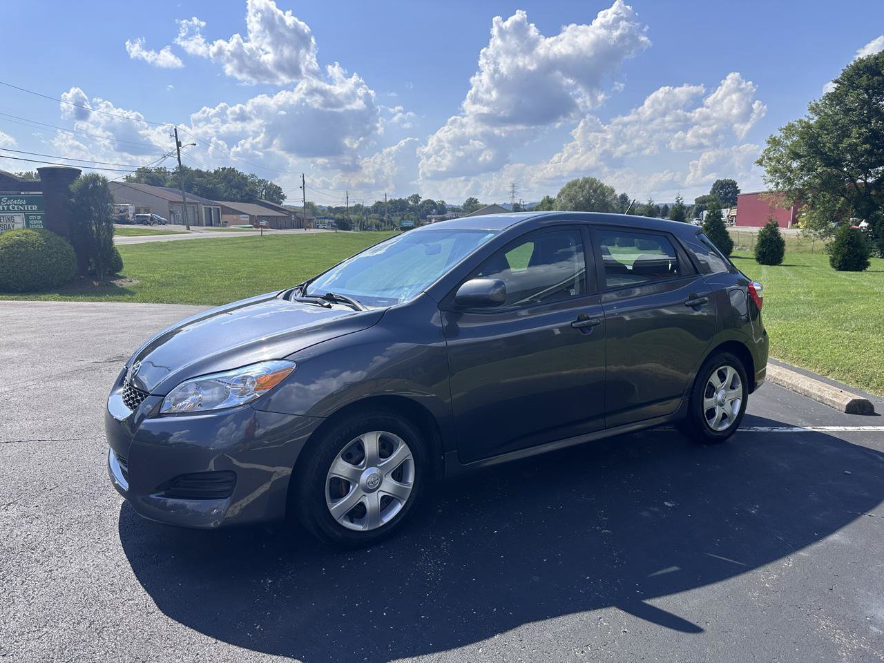 Used 2010 Toyota Matrix w/ PWR Pkg FWD image 3