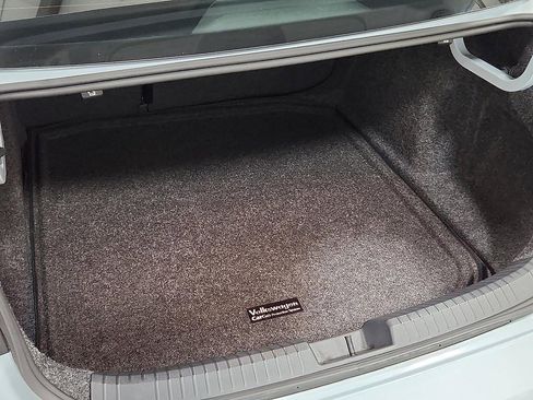 Used 2025 Volkswagen Jetta GLI Autobahn image 7