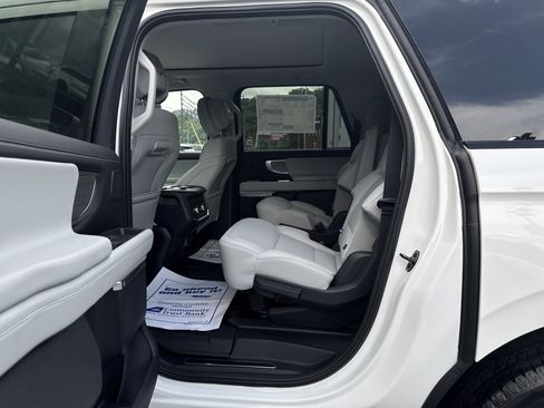 New 2027 Ford Expedition Max Platinum AWD/4WD image 23