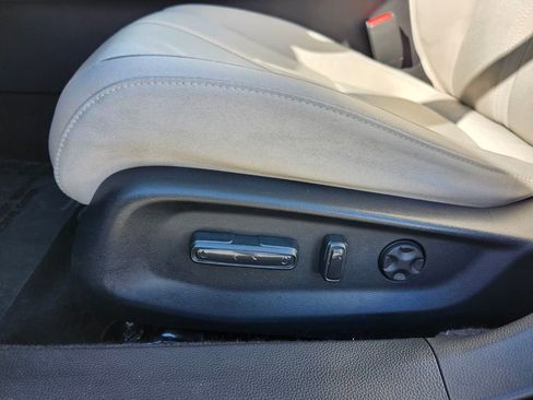 Used 2019 Honda Accord EX image 6