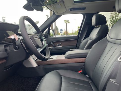 New 2026 Land Rover Range Rover Long Wheelbase SE AWD/4WD image 4