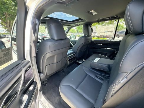 New 2026 Lexus LX 600 4WD w/ Luxury Package image 31