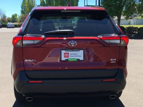Used 2024 Toyota RAV4 XLE Premium w/ Weather Package AWD/4WD image 5