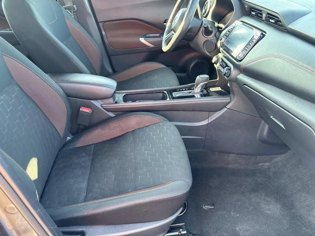 Used 2024 Nissan Kicks SR FWD image 22