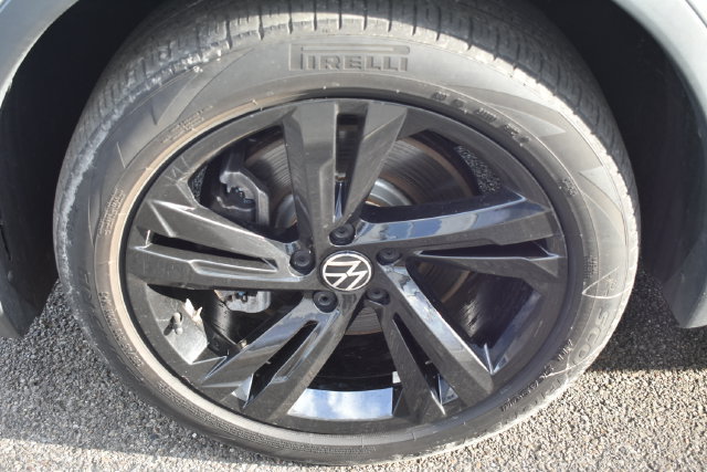 Used 2024 Volkswagen Tiguan SE R-Line AWD/4WD image 49