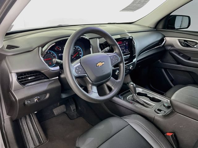 Used 2020 Chevrolet Traverse LS w/ LPO, Blackout Package FWD image 33
