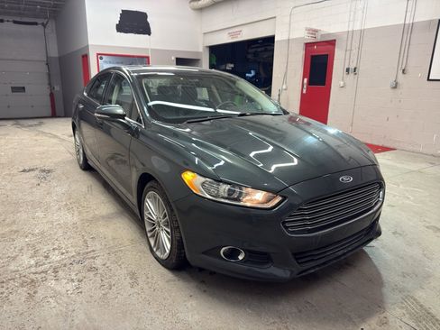 Used 2015 Ford Fusion SE w/ Equipment Group 202A image 1