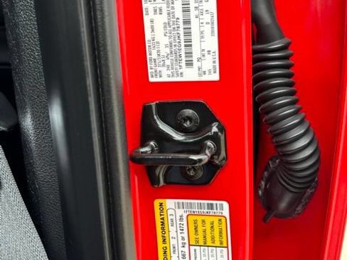 Used 2018 Ford F150 Lariat w/ Equipment Group 502A Luxury AWD/4WD image 24