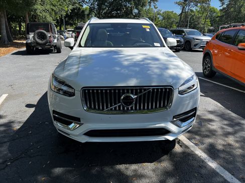 Used 2021 Volvo XC90 T8 Inscription w/ Protection Package AWD/4WD image 3