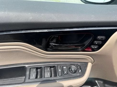 Used 2022 Honda Odyssey Touring image 16