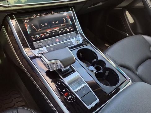 Used 2023 Audi Q8 Premium Plus w/ Premium Plus Package AWD/4WD image 27