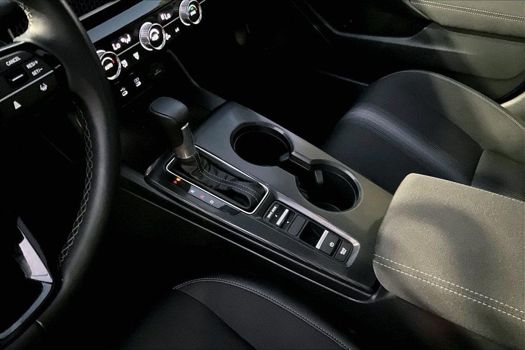 Used 2025 Honda Civic Sport image 15