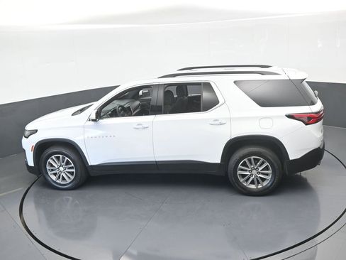Used 2023 Chevrolet Traverse LT image 52