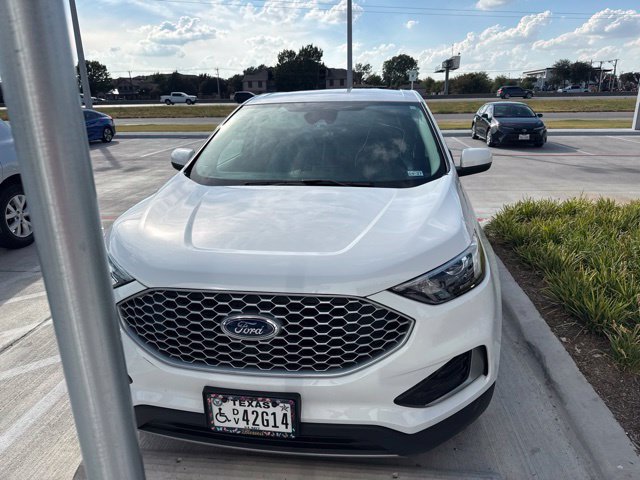 Used 2024 Ford Edge SEL AWD/4WD image 3
