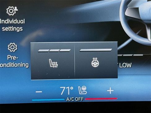 Used 2024 BMW X5 xDrive40i w/ Premium Package image 21