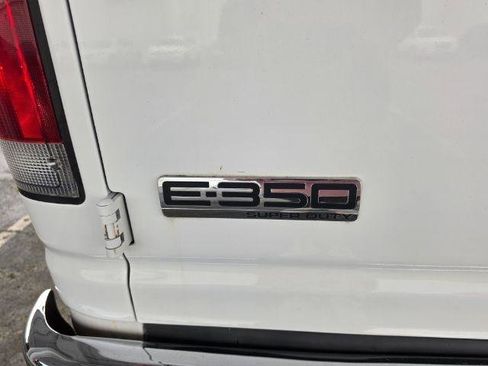 Used 2009 Ford E-350 and Econoline 350 Extended Super Duty RWD image 34
