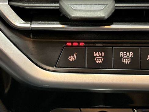 Used 2024 BMW X4 M40i AWD/4WD image 32