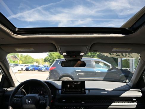 Used 2024 Honda Accord EX image 14