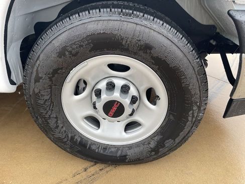 New 2025 GMC Savana 3500 Extended w/ Driver Convenience Package image 9