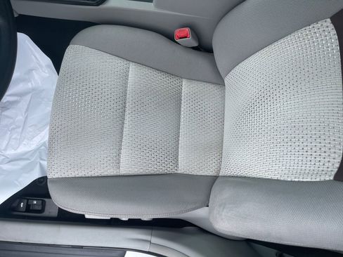 Used 2012 Toyota Camry LE FWD image 26