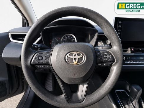 Used 2021 Toyota Corolla LE FWD image 11