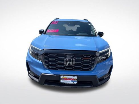 Certified 2025 Honda Passport TrailSport image 8