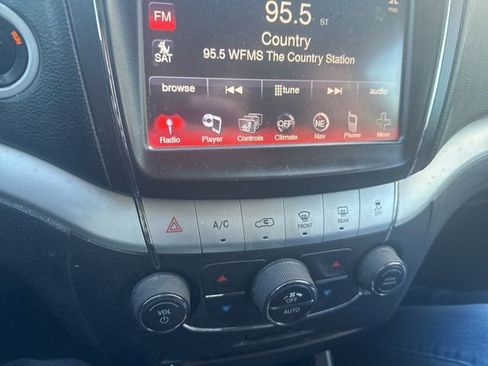 Used 2015 Dodge Journey R/T w/ Flexible Seating Group image 10