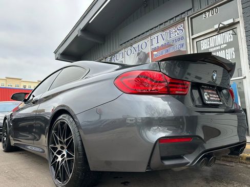 Used 2018 BMW M4 Coupe image 5