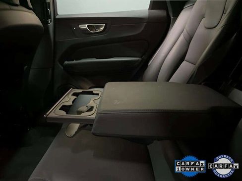 Used 2025 Volvo XC60 B5 Plus image 59
