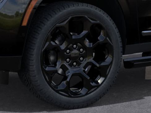 New 2026 GMC Yukon Denali Ultimate AWD/4WD image 9