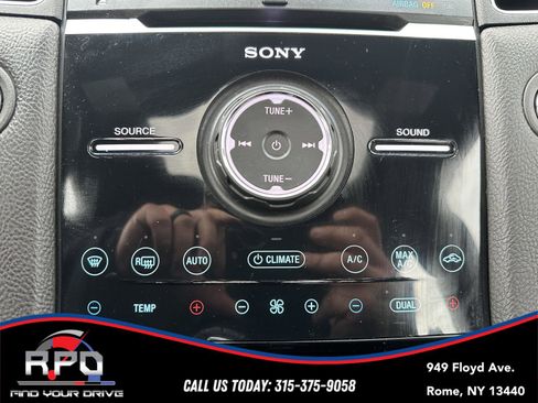 Used 2018 Ford Taurus Limited image 28