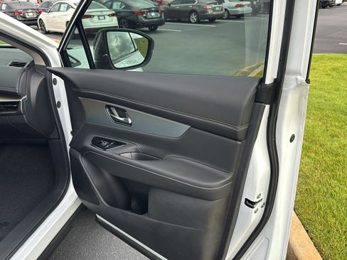 New 2025 Nissan Murano SL image 12