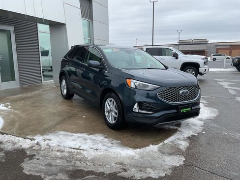 Used 2024 Ford Edge SEL w/ Convenience Package image 8