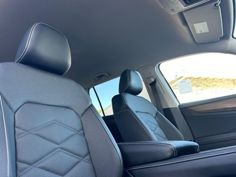 New 2026 Volkswagen Atlas SE FWD image 16