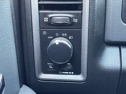 Used 2017 RAM 1500 Tradesman w/ Power & Remote Entry Group RWD image 31