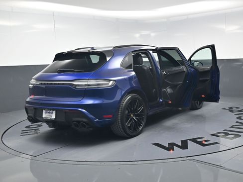 Used 2023 Porsche Macan GTS image 23