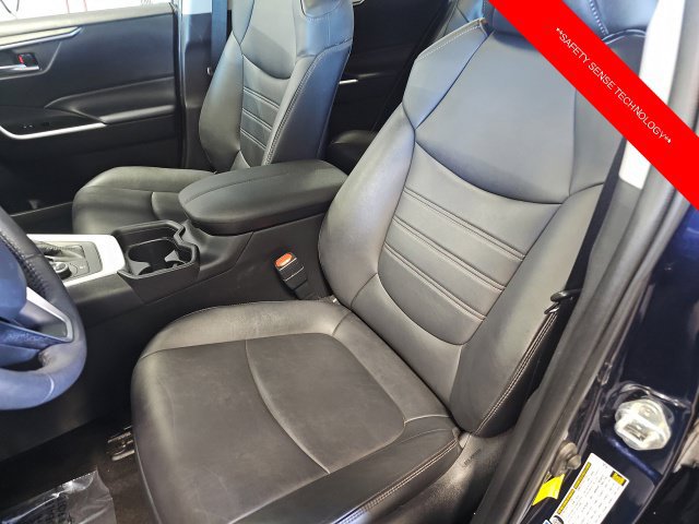 Used 2021 Toyota RAV4 XLE Premium AWD/4WD image 16